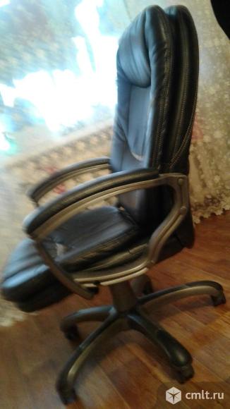 Кресло руководителя, б/у. Фото 4.