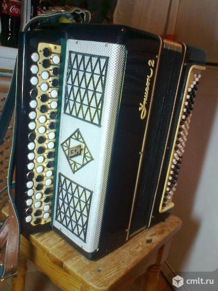 Баян "Унисон 2". Фото 1.