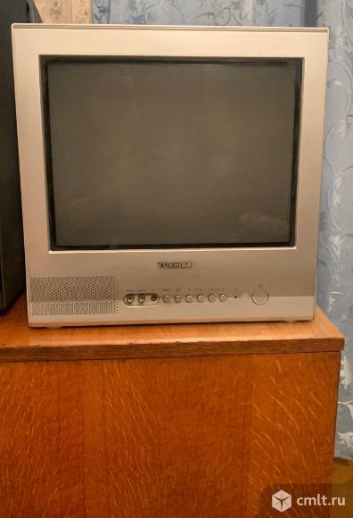 Телевизор с ЭЛТ Toshiba (Тошиба) 15 дюймов,рабочий. Фото 1.