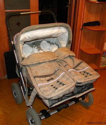 Коляска для двойни. Фото 1.