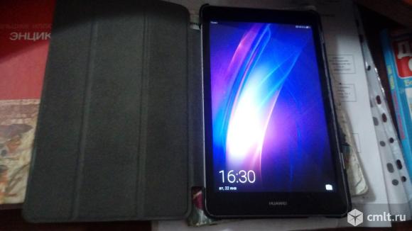 Планшет Huawei MediaPad T3 модель KOB-L09. Фото 1.