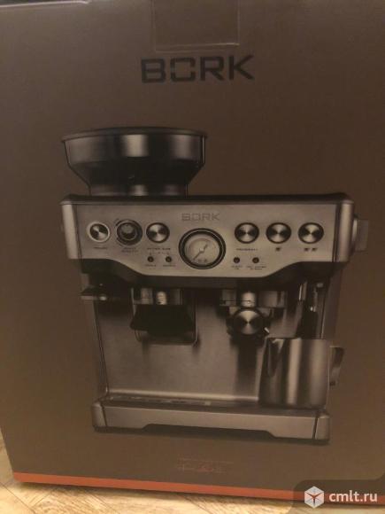 Кофемашина Bork C804. Фото 4.