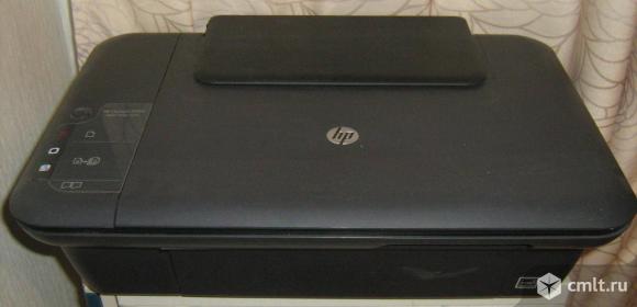 МФУ HP Deskjet 2050 (струйное). Фото 1.