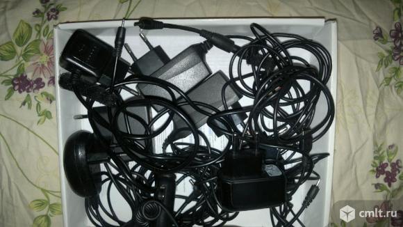 Зарядные устройства. Фото 1.