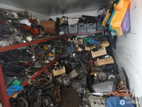 ГАЗ 3110-Волга - 2007 г. в. запчасти. Фото 1.