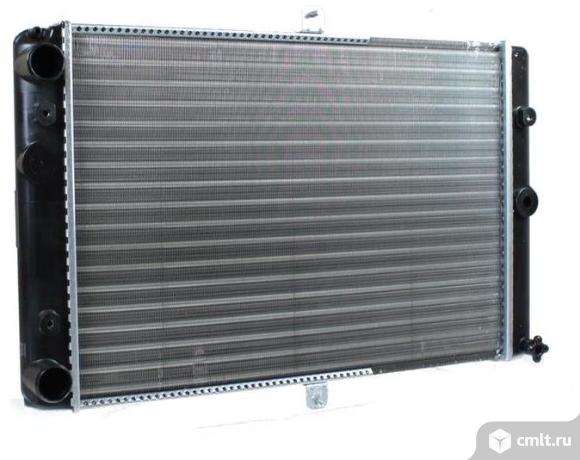 Радиатор охлаждения ВАЗ 2108 2109 21099 2113 2114 2115. Фото 1.