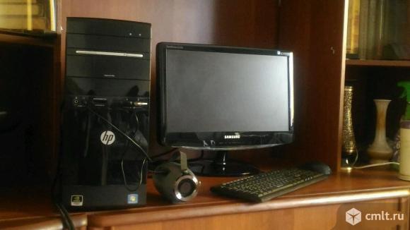 Компьютер с монитором. Фото 1.