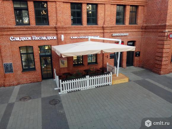 Зонт на боковой опоре 3.5 х 4 м.. Фото 1.