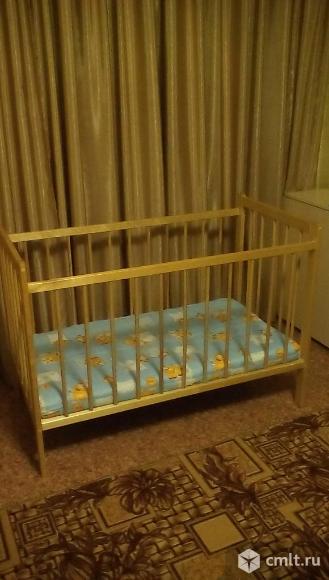 Продам детскую кровать с матрасом. Фото 1.
