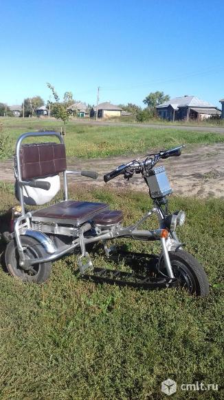 Трицикл электрический для инвалидов и пожилых. Фото 1.