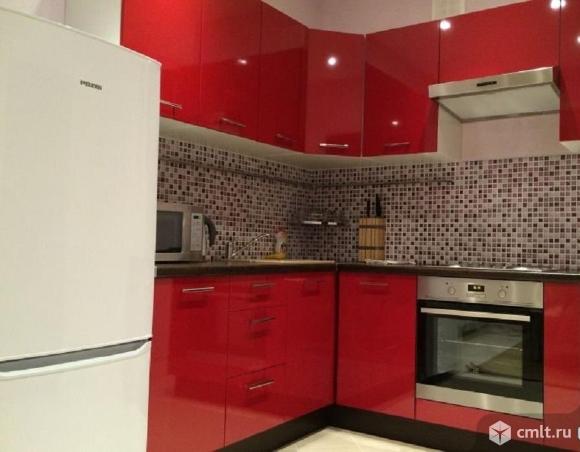 Отличная квартира для современного человека, есть техника и мебель! Рядом Памятник Славы! ВГУ!. Фото 1.