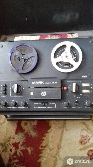 Магнитофон МАЯК-205 катушечный,образца 1982 г.. Фото 1.