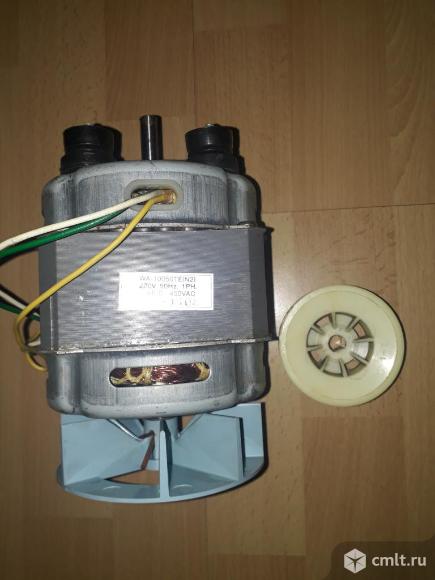 Электродвигатель WA-10050TE (N2). Однофазный 220 вольт. С крыльчаткой и шкивом.