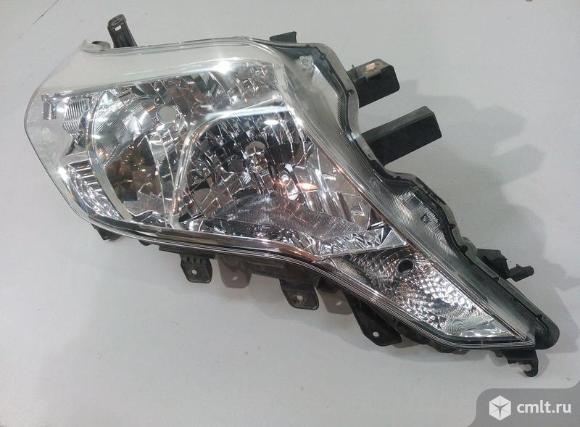 Фара правая TOYOTA LAND CRUISER PRADO 150 13-17 б/у 8113060J00 3*. Фото 1.