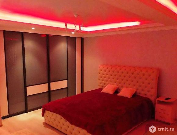 Рядом рынок придача, остановка Димитрова. Фото 1.