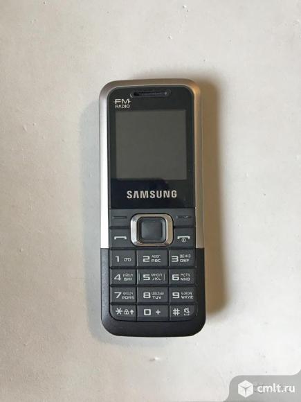 Телефон Samsung E1125 FM-радио. Фото 1.