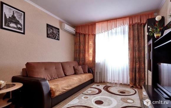 вгу,остановка памятник славы. Фото 1.