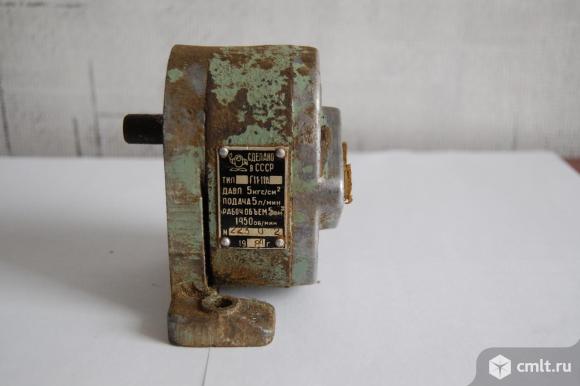 Насос шестеренный Г11-11А. Фото 4.