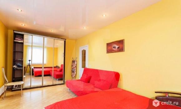 Рынок Придача! Макдональс! Военно-воздушная академия через дорогу. Остановка возле дома!. Фото 1.