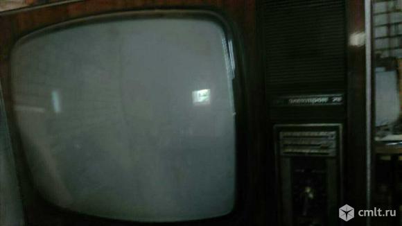 Авито воронеж телевизор. Телевизор электрон 711. Электрон 711 1976 года телевизор. Советский телевизор электрон ц 275. Телевизор электрон 722.