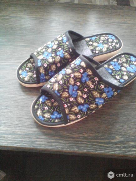 Шлёпанцы новые. Фото 1.