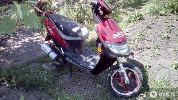 Скутер Stels Skif 50 двухтактный, колеса 12 дюймов. Фото 1.