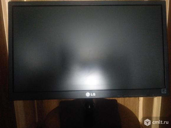 Монитор LG Е2042С. Фото 1.