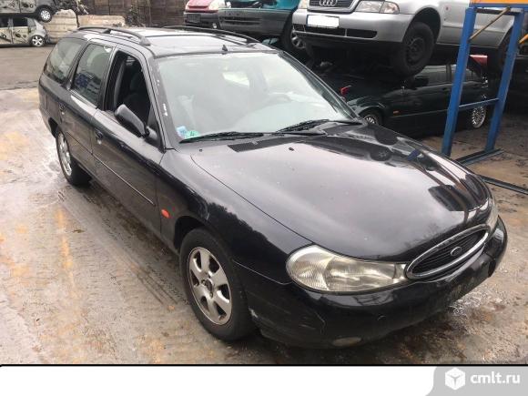 Ford Mondeo - 1996 г. в. на запчасти. Фото 1.