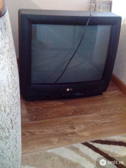 Телевизор кинескопный цв. LD. Фото 1.