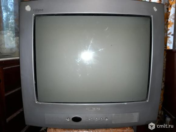 Телевизор кинескопный цв. Рубин. Фото 1.