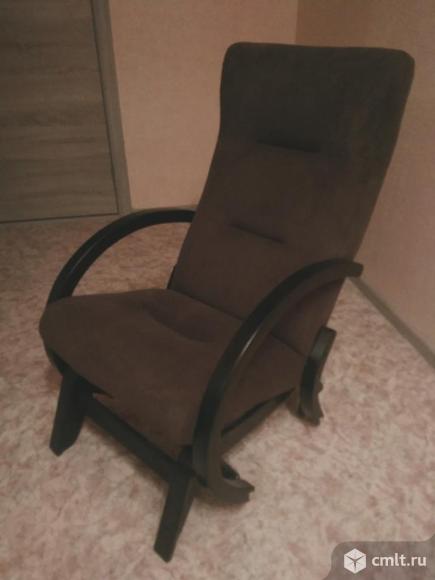 Мягкое кресло-качалка глайдер. Фото 1.