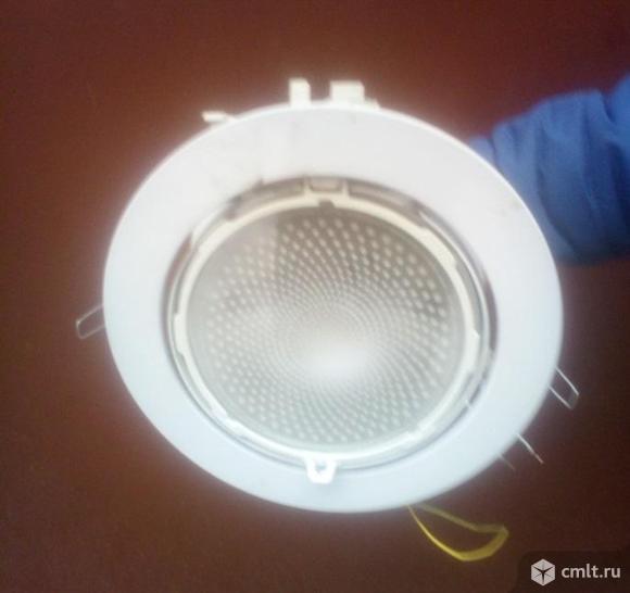 Светильники. Фото 1.