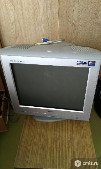 Монитор ЭЛТ LG FLATRON F730P. Фото 1.