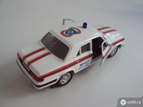 Автомобиль Газ-31105 Волга МЧС  . Фото 6.