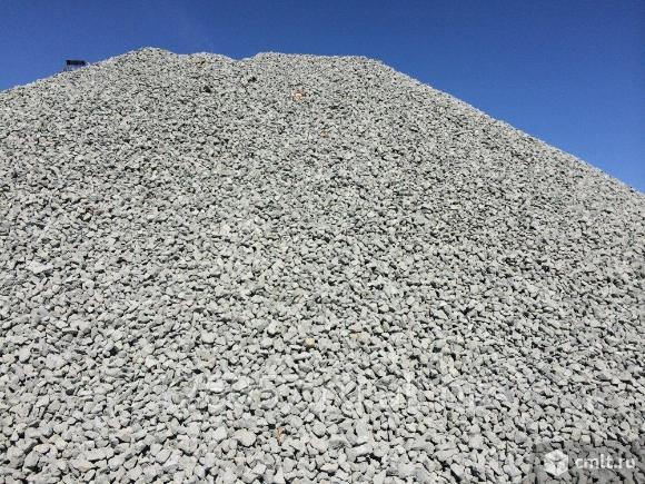 Песок. Керамзит. Кирпич. Щебень. Перегной. Чернозем. Автодоставка Камаз. Фото 1.