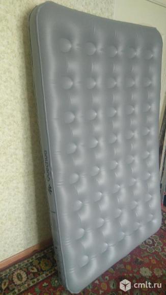 Надувной матрас Quechug decathlon односпальный. Фото 2.