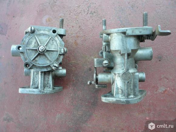 Карбюратор цам 4. для УД 25.. Фото 1.