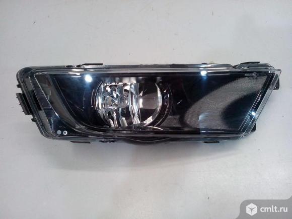 Фара противотуманная птф правая SKODA OCTAVIA а7 13-17 б/у 5E0941702E 4.5*. Фото 1.