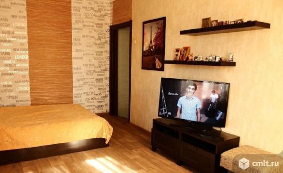 1-комнатная квартира 38 кв.м Ленинский проспект,Левый берег,остановка Димитрова.. Фото 1.