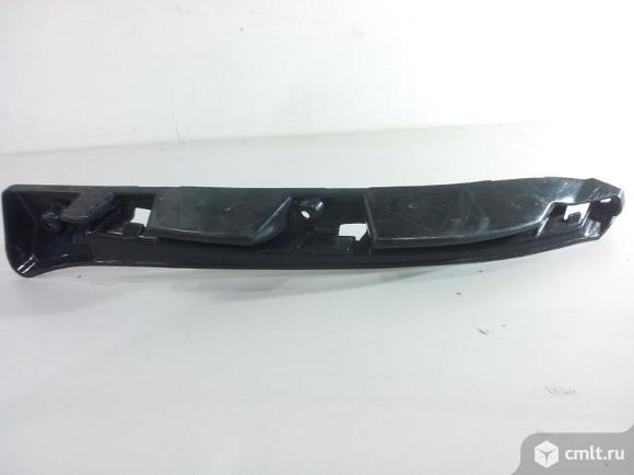 Кронштейн фары правой нижний для бампера KIA RIO 15-17 б/у 921024X521 921024X501 4*. Фото 1.