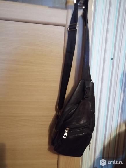 Продам сумку кожаную KANGAROO DROI черную. Фото 4.