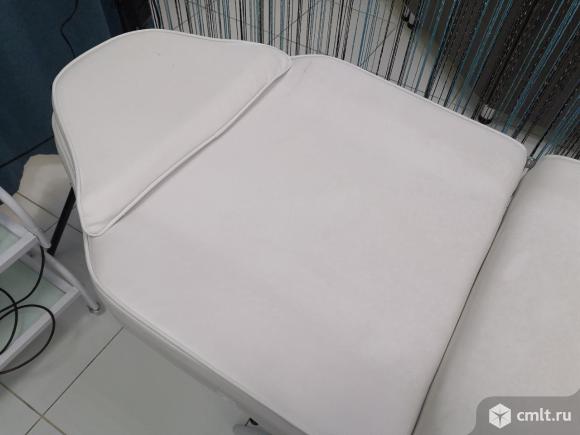 Кушетка для косметолога с подъемным механизмом. Фото 5.
