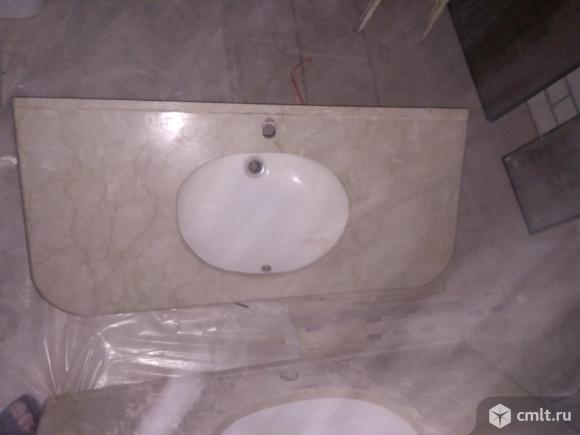 Раковина с мраморной столешницей. Фото 1.
