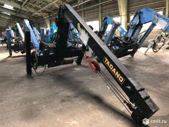 Кран манипулятор Tadano. Фото 1.