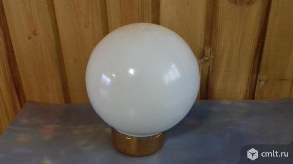 Светильник Белый стеклянный шар