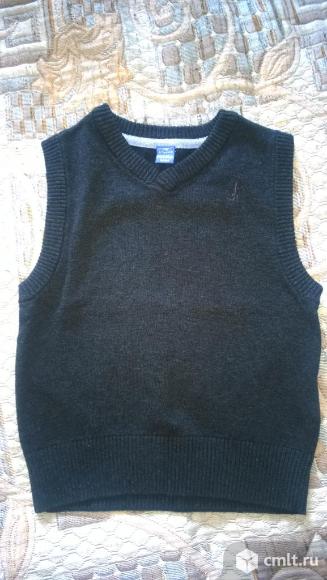 Жилет новый. Фото 1.