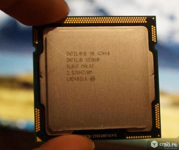 Процессор intel Xeon x3440 (аналог i7-860S) s1156. Фото 1.