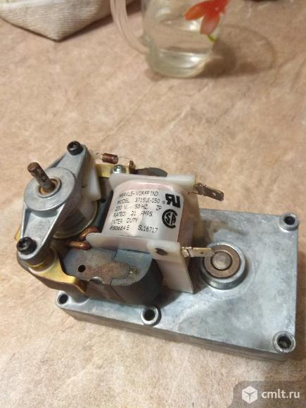 Мотор редуктор 6072 для гриля мк-3.8.1 3715ui-050. Фото 7.