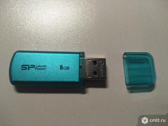 Флешка карта флешка USB  8 Гб бирюзовая. Фото 1.