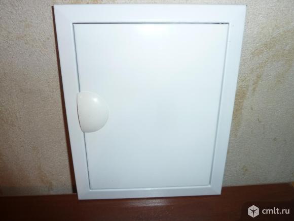 Лючек ревизионный сантехнический. Фото 1.